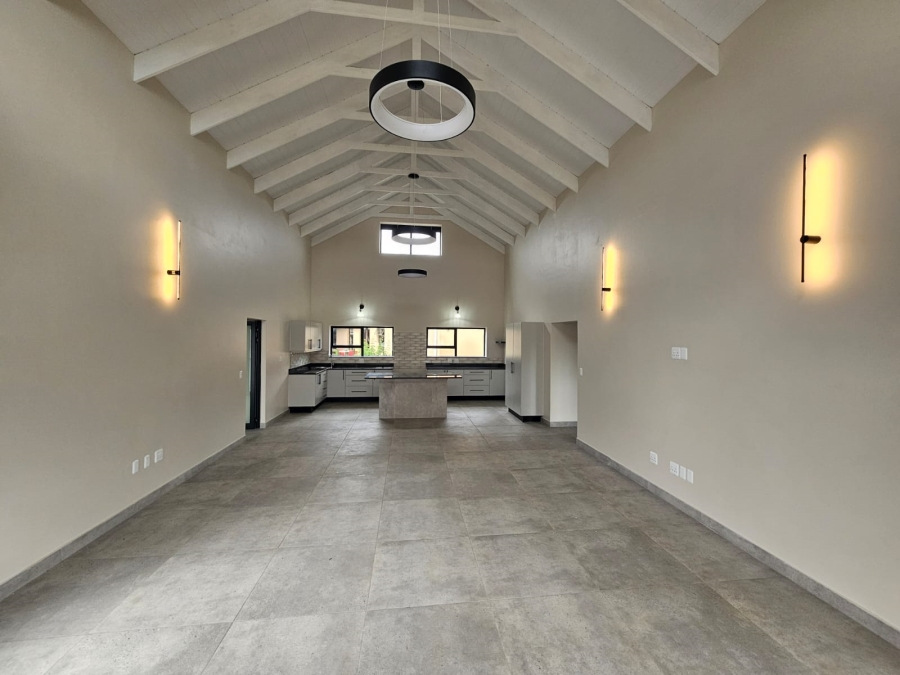 4 Bedroom Property for Sale in Stilbaai Wes Western Cape